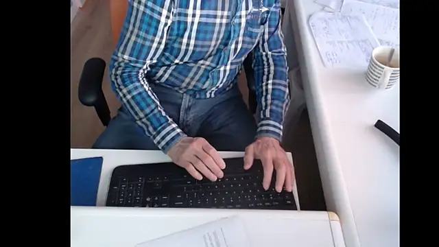 Snapshot of dutchpornking chatting on 8, 2, 2025 dutchpornking online show from 8, 2, 2025
