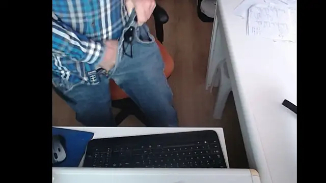 Snapshot of dutchpornking chatting on 9, 2, 2025 dutchpornking online show from 9, 2, 2025