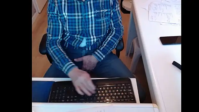 Snapshot of dutchpornking chatting on 10, 2, 2025 dutchpornking online show from 10, 2, 2025