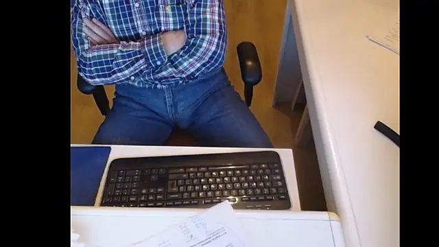 Snapshot of dutchpornking chatting on 13, 2, 2025 dutchpornking online show from 13, 2, 2025
