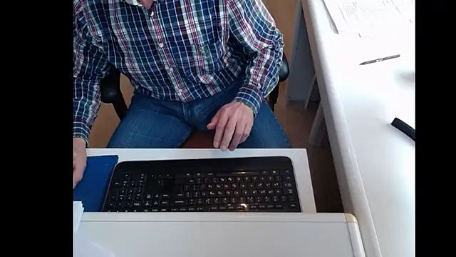 Snapshot of dutchpornking chatting on 14, 2, 2025 dutchpornking online show from 14, 2, 2025