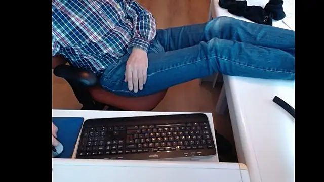 Snapshot of dutchpornking chatting on 15, 2, 2025 dutchpornking online show from 15, 2, 2025