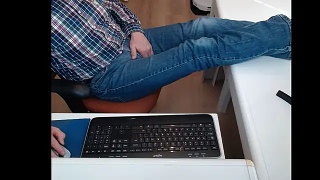 Snapshot of dutchpornking chatting on 16, 3, 2025 dutchpornking online show from 16, 3, 2025
