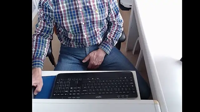 Snapshot of dutchpornking chatting on 17, 3, 2025 dutchpornking online show from 17, 3, 2025