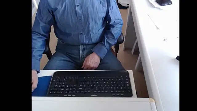 Snapshot of dutchpornking chatting on 18, 3, 2025 dutchpornking online show from 18, 3, 2025