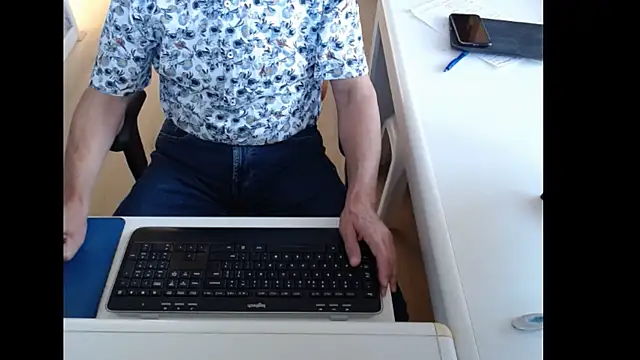Snapshot of dutchpornking chatting on 28, 9, 2025 dutchpornking online show from 28, 9, 2025