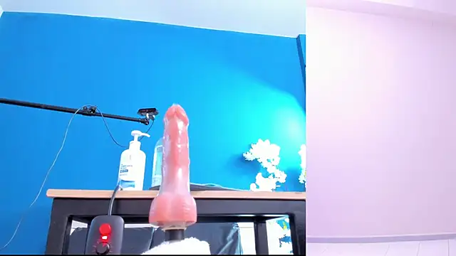 Snapshot of letty_straus chatting on 6, 5, 2026 letty straus online show from 6, 5, 2026
