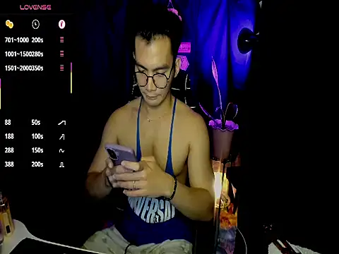 Snapshot of 000batman000 chatting on 6, 2, 2026 000batman000 online show from 6, 2, 2026