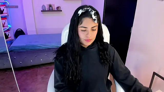 Catalinaa martinez online show from 3, 12, 2024