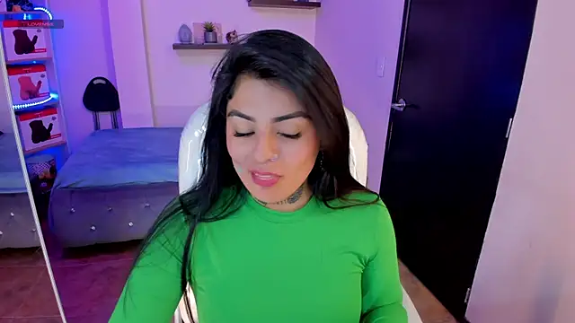 Catalinaa martinez online show from 30, 12, 2024