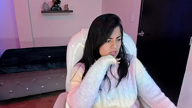 Catalinaa martinez online show from 26, 2, 2025