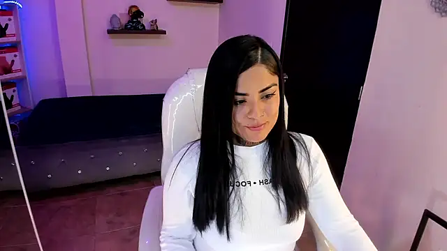 Catalinaa martinez online show from 1, 3, 2025