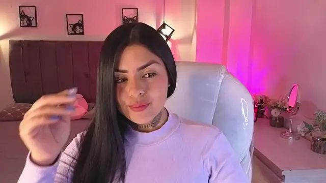 Catalinaa martinez online show from 6, 11, 2025