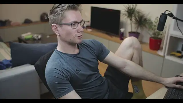 Snapshot of kevin-park chatting on 23, 12, 2024 kevin-park online show from 23, 12, 2024