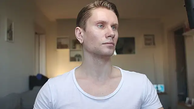 Snapshot of kevin-park chatting on 7, 3, 2025 kevin-park online show from 7, 3, 2025