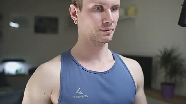 Snapshot of kevin-park chatting on 10, 3, 2025 kevin-park online show from 10, 3, 2025