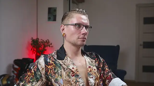 Snapshot of kevin-park chatting on 13, 10, 2025 kevin-park online show from 13, 10, 2025