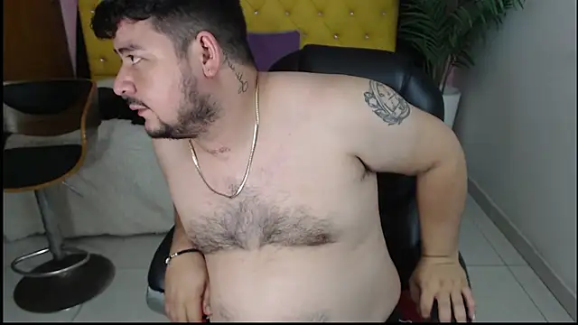 Snapshot of oso_dirty_ chatting on 12, 1, 2025 oso dirty  online show from 12, 1, 2025