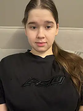 Snapshot of HornyGirlH chatting on 5, 2, 2026 HornyGirlH online show from 5, 2, 2026