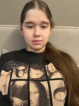 Snapshot of HornyGirlH chatting on 8, 2, 2026 HornyGirlH online show from 8, 2, 2026