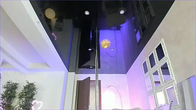 Snapshot of LisaAkira chatting on 13, 11, 2025 LisaAkira online show from 13, 11, 2025