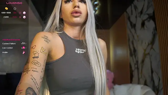 LisaAkira online show from 31, 3, 2026