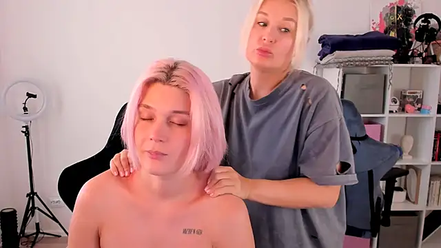 hotblonds online show from 10, 10, 2025