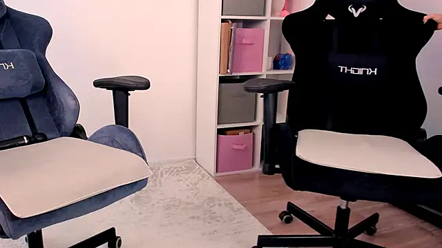 hotblonds online show from 19, 3, 2026