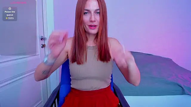 Snapshot of BritneyHall chatting on 23, 12, 2025 BritneyHall online show from 23, 12, 2025