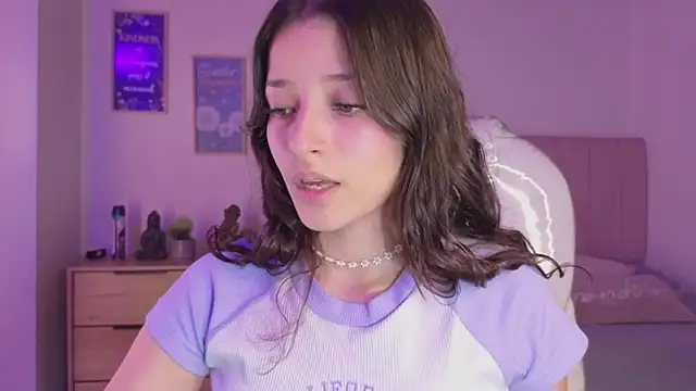 Snapshot of Amaia_Daniells chatting on 12, 11, 2025 Amaia Daniells online show from 12, 11, 2025