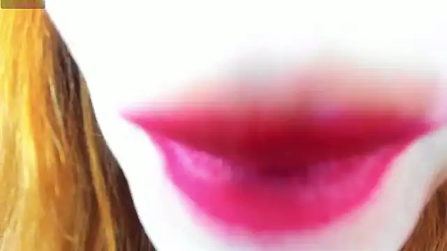 Snapshot of softlysoftlyasbeauty chatting on 4, 3, 2025 softlysoftlyasbeauty online show from 4, 3, 2025