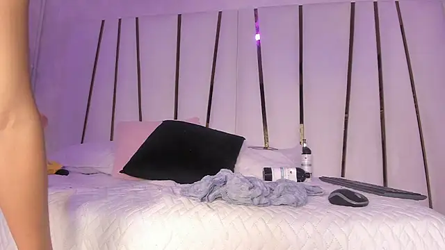 Meghan stonne  online show from 22, 3, 2025