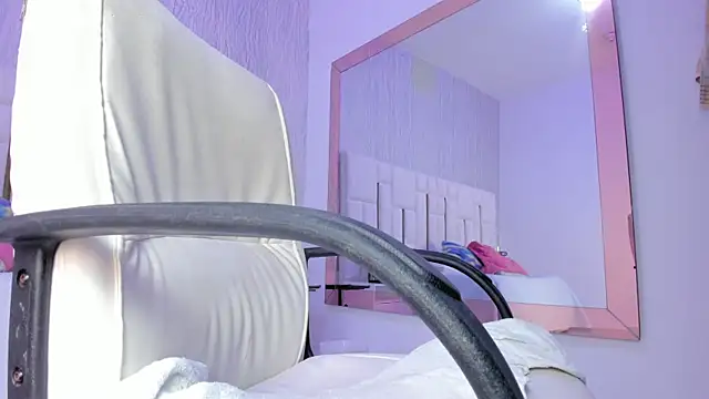 Meghan stonne  online show from 4, 10, 2025