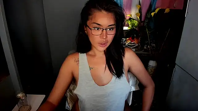 QuiinMollyXxX online show from 7, 3, 2026