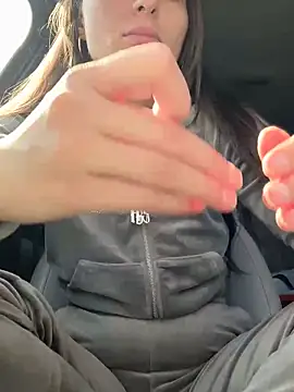 Snapshot of YOUR-KARINA chatting on 4, 3, 2025 YOUR-KARINA online show from 4, 3, 2025