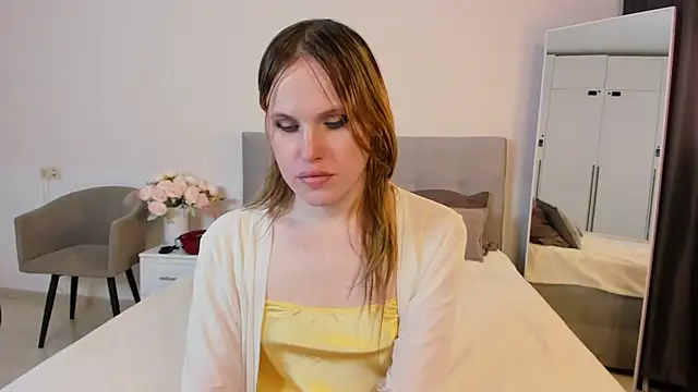 EffieMinki online show from 13, 11, 2025