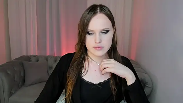 EffieMinki online show from 15, 7, 2026
