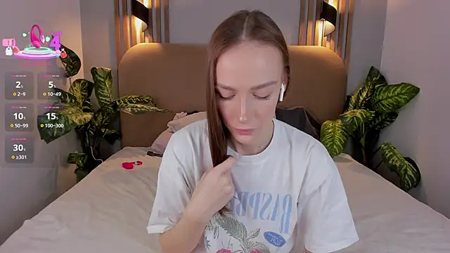 Kira Quinn online show from 5, 11, 2025