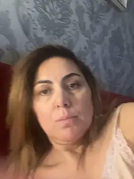 Emma roqueen online show from 14, 4, 2026