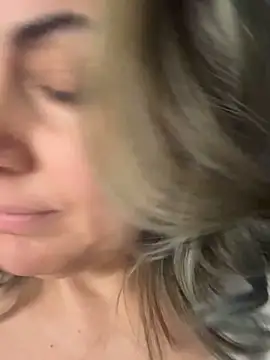 Emma roqueen online show from 22, 4, 2026