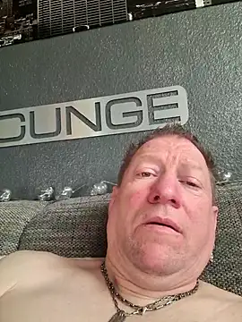 Snapshot of tomtom111111 chatting on 5, 3, 2025 tomtom111111 online show from 5, 3, 2025