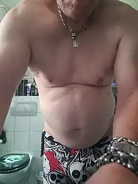 Snapshot of tomtom111111 chatting on 20, 9, 2025 tomtom111111 online show from 20, 9, 2025