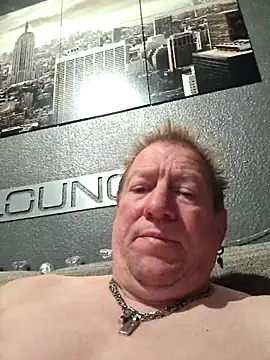 Snapshot of tomtom111111 chatting on 2, 10, 2025 tomtom111111 online show from 2, 10, 2025