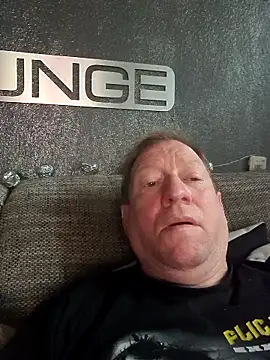 Snapshot of tomtom111111 chatting on 29, 10, 2025 tomtom111111 online show from 29, 10, 2025