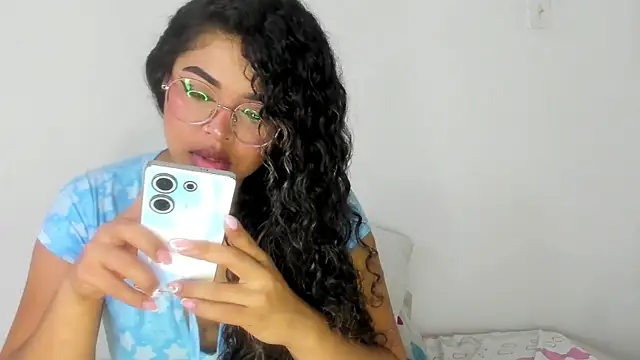 moana taylor online show from 26, 2, 2025