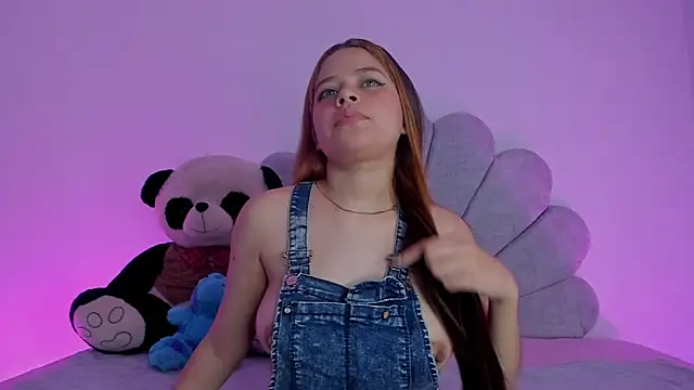 EmmaClarck online show from 13, 12, 2024