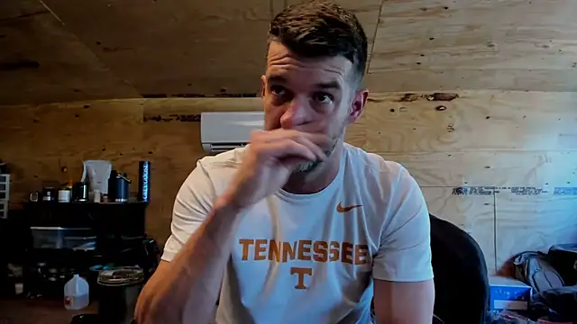 Snapshot of Kenny_Kyle chatting on 12, 3, 2025 Kenny Kyle online show from 12, 3, 2025