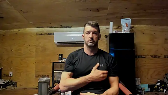 Snapshot of Kenny_Kyle chatting on 10, 9, 2025 Kenny Kyle online show from 10, 9, 2025