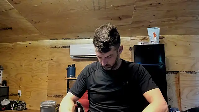 Snapshot of Kenny_Kyle chatting on 6, 10, 2025 Kenny Kyle online show from 6, 10, 2025