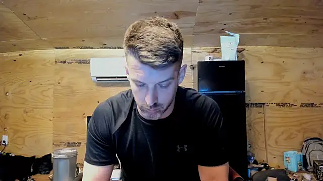 Snapshot of Kenny_Kyle chatting on 19, 10, 2025 Kenny Kyle online show from 19, 10, 2025